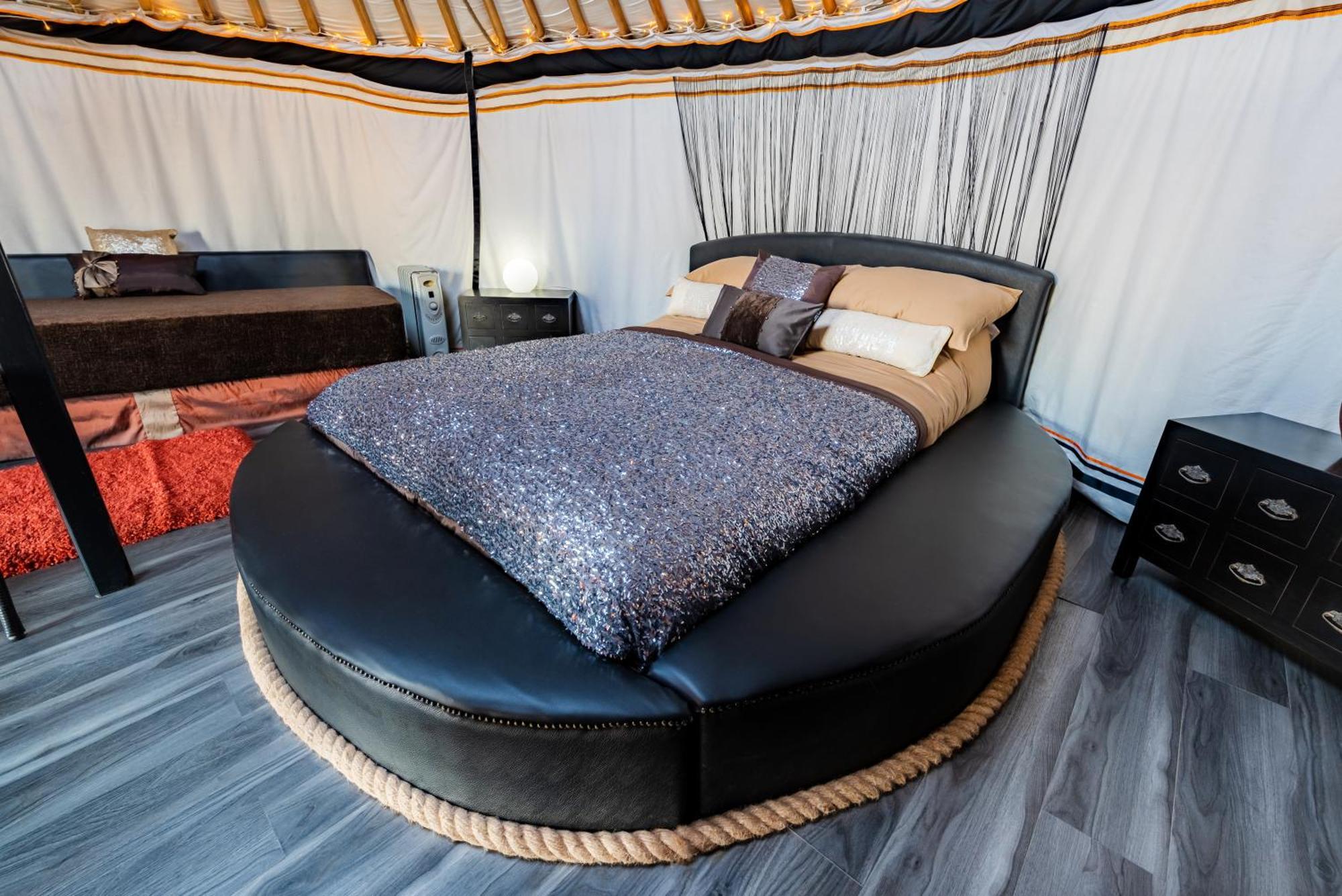 Lincoln Yurts Hotel Ngoại thất bức ảnh