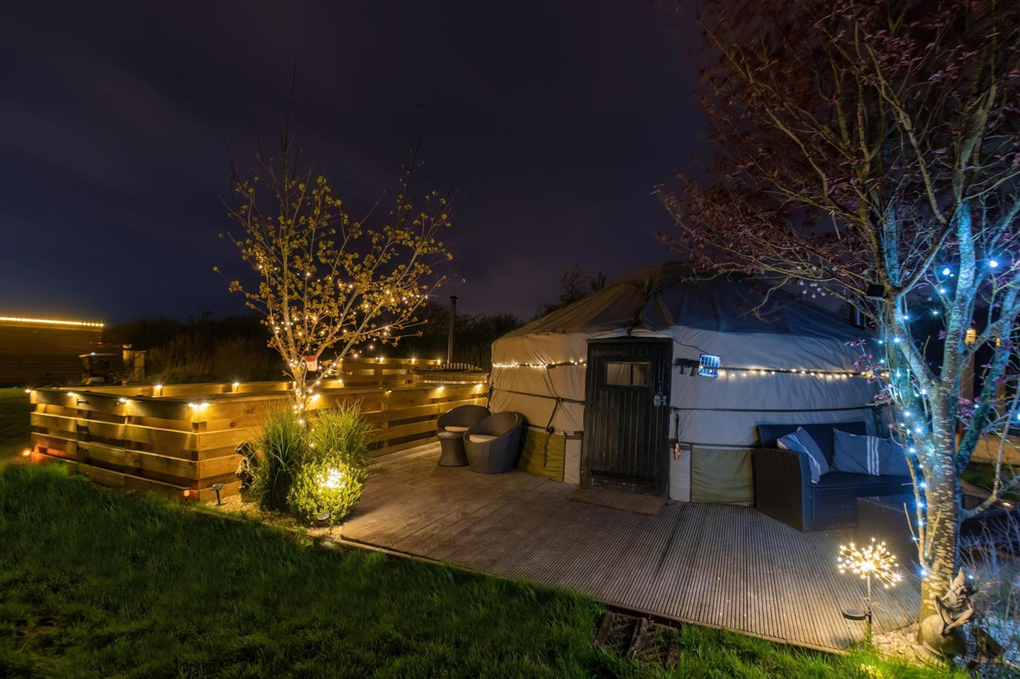 Lincoln Yurts Hotel Ngoại thất bức ảnh